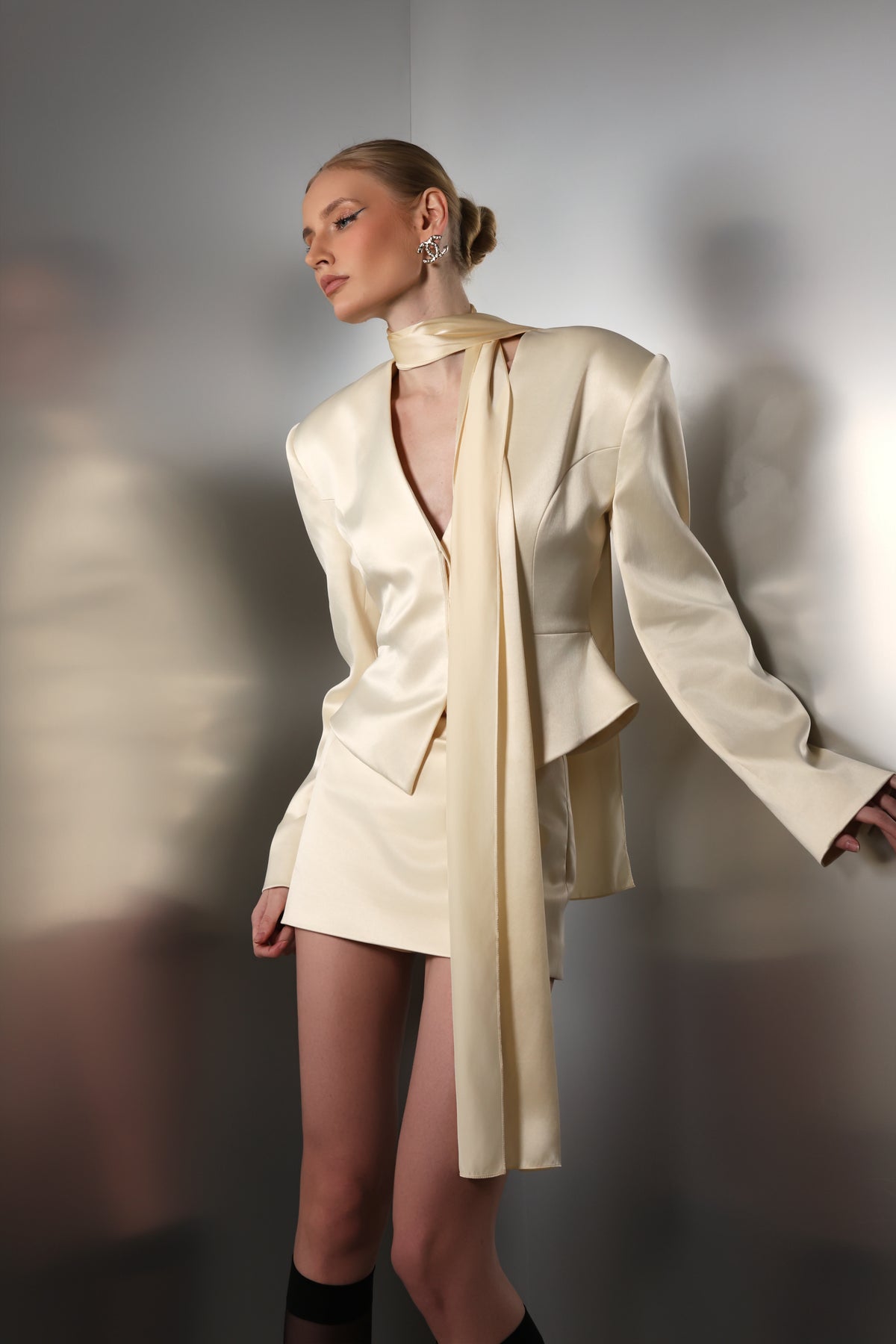 SOFT YELLOW SATIN SET